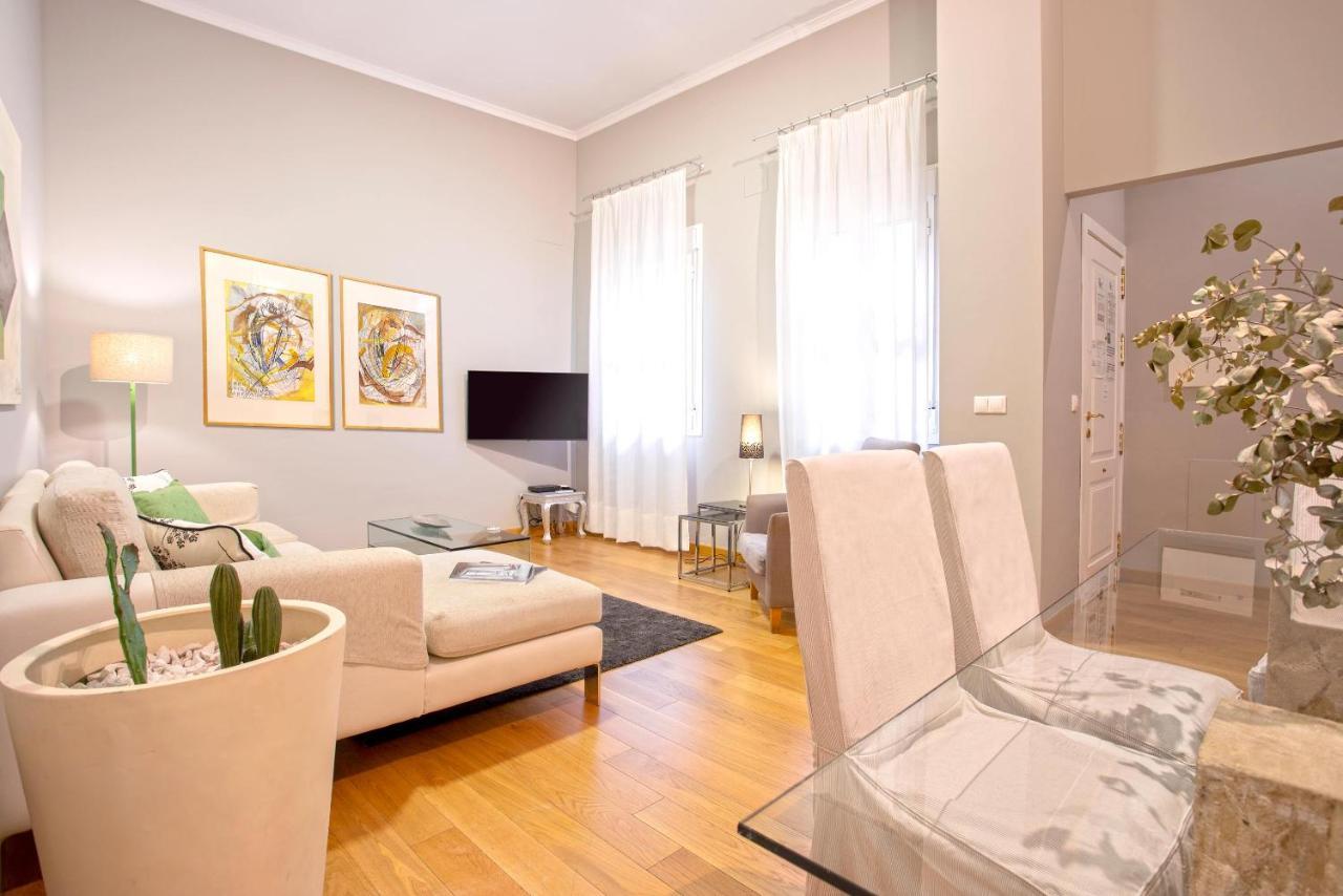 Genteel Home Vinuesa Siviglia Esterno foto