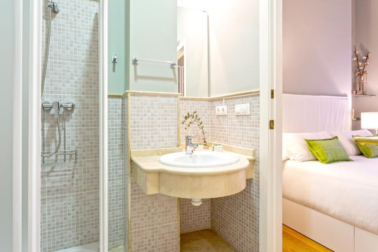 Genteel Home Vinuesa Siviglia Esterno foto